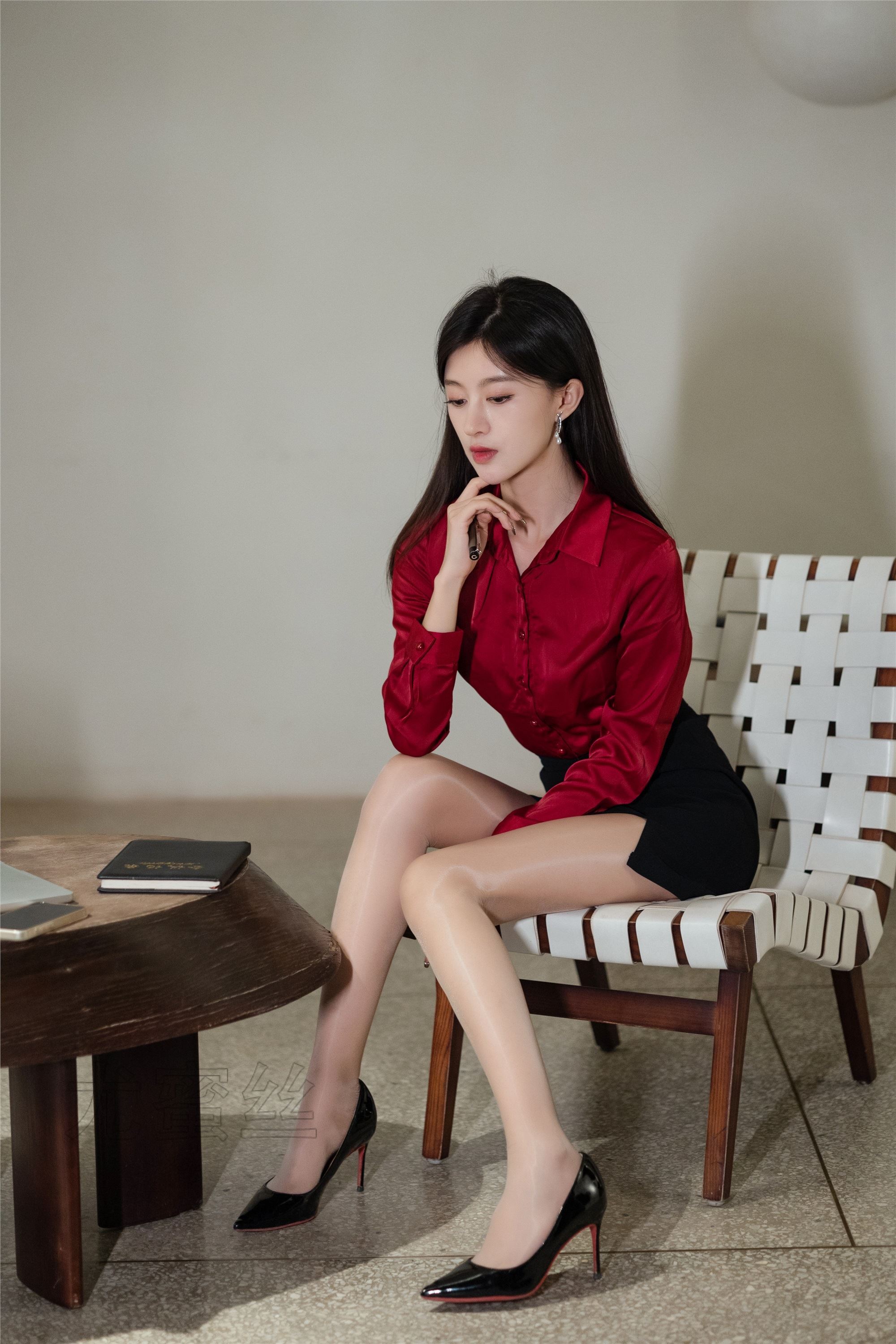 尤蜜丝 穿搭写真 No.129